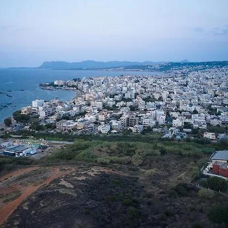 Beachside Apartment-pool-parking Appartamento *